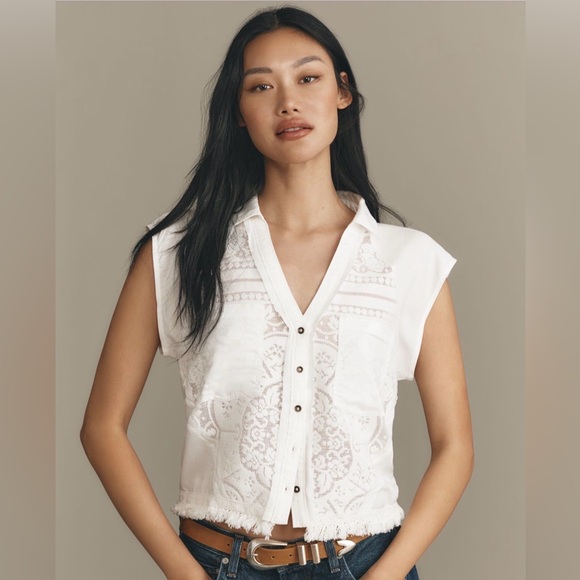 Anthropologie Tops - Anthropologie Pilcro Sleeveless Button-Front Lace Blouse size Small